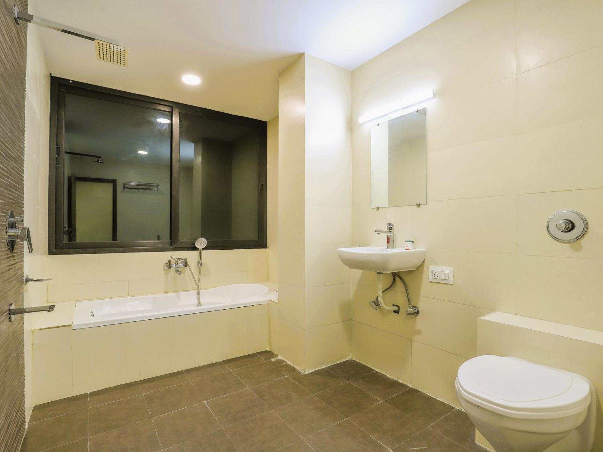 Stayguru Hotel Atithi Bhuj Exterior foto