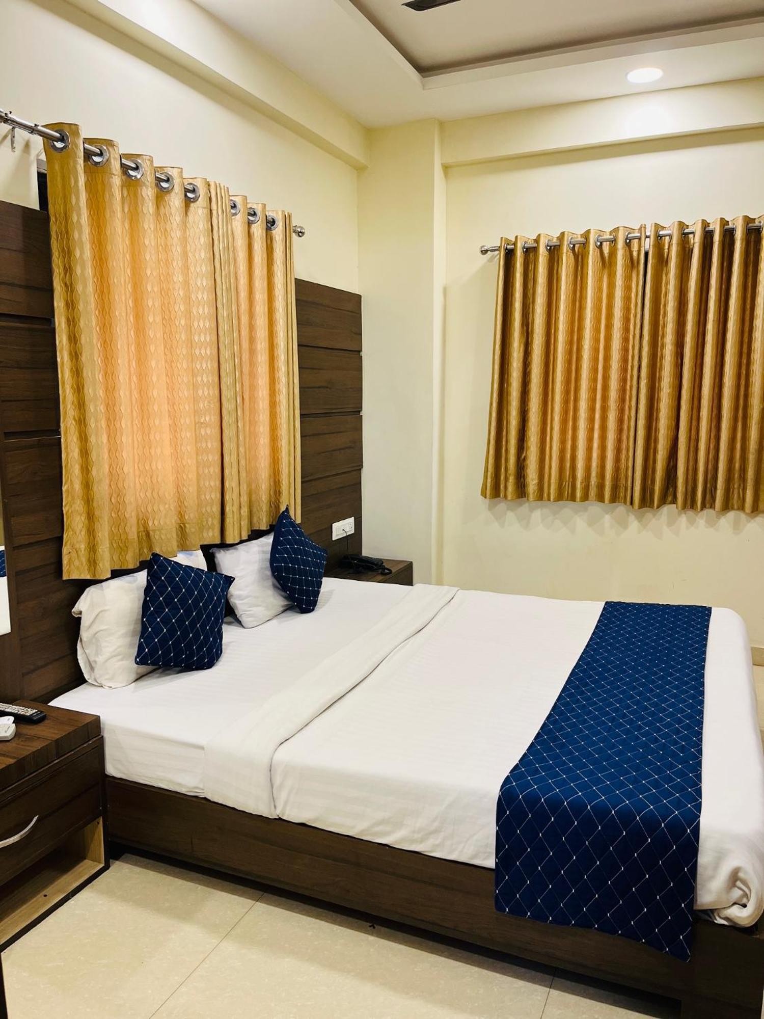 Stayguru Hotel Atithi Bhuj Exterior foto